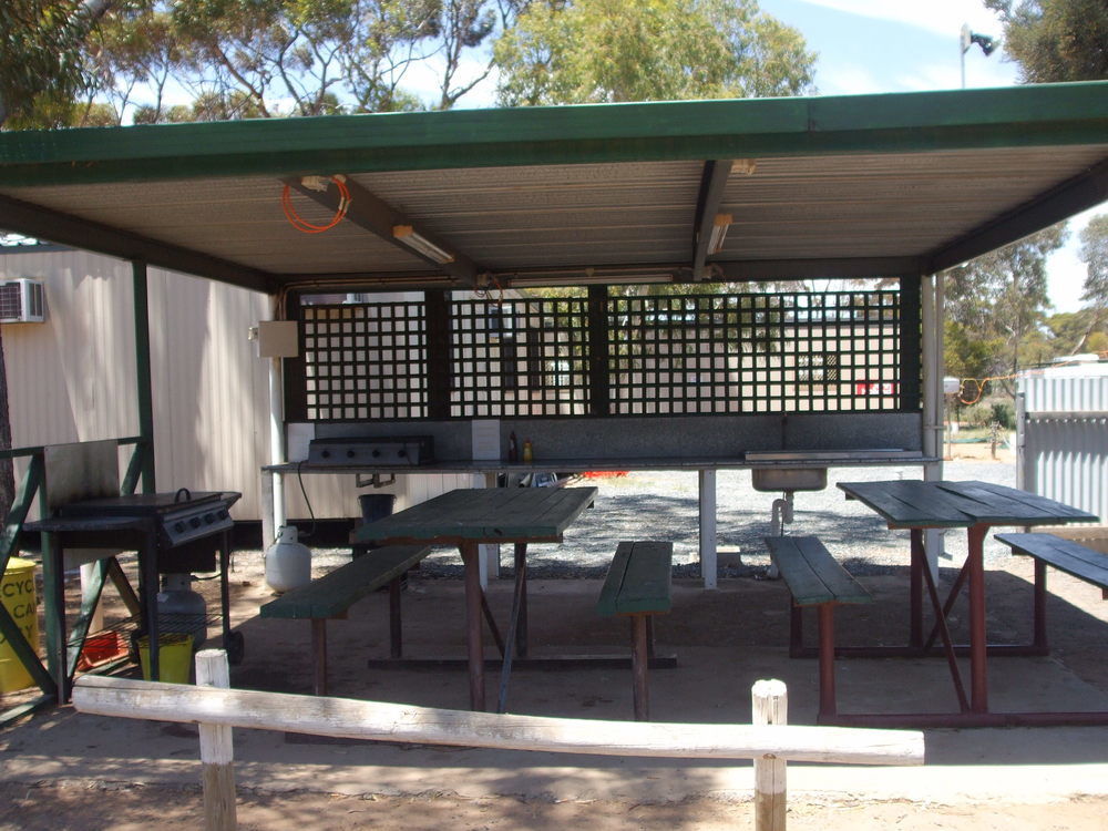 Acclaim Gateway Caravan Park Dundas Extérieur photo
