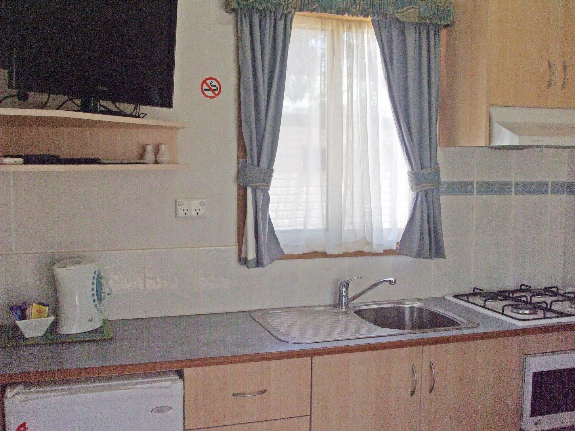Acclaim Gateway Caravan Park Dundas Extérieur photo