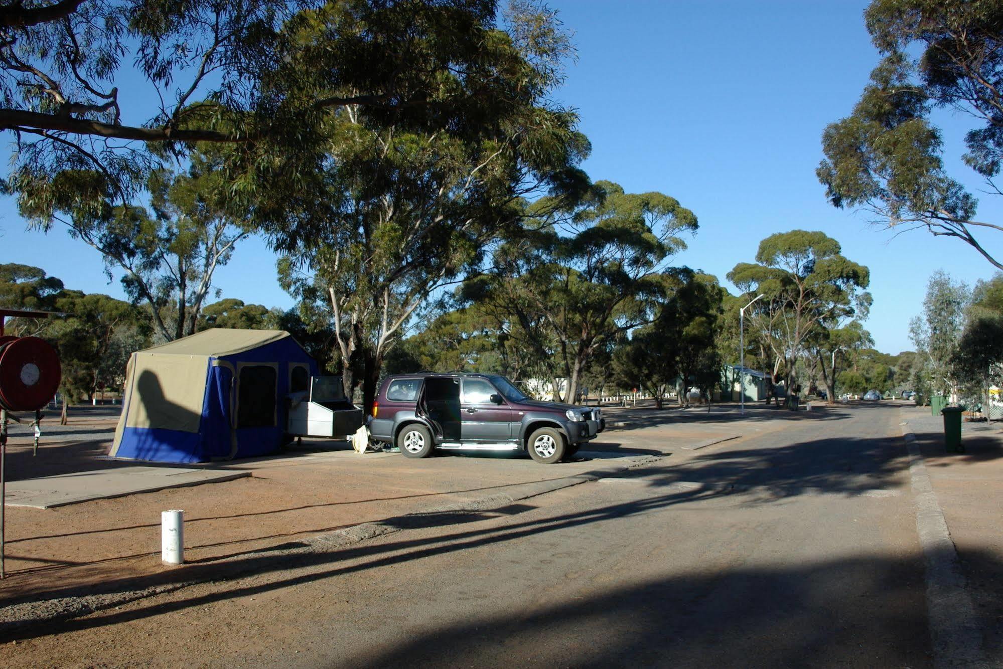 Acclaim Gateway Caravan Park Dundas Extérieur photo